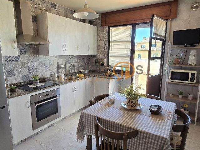 Gran terraza + ubicación perfecta: oportunidad única en A Illa de Arousa