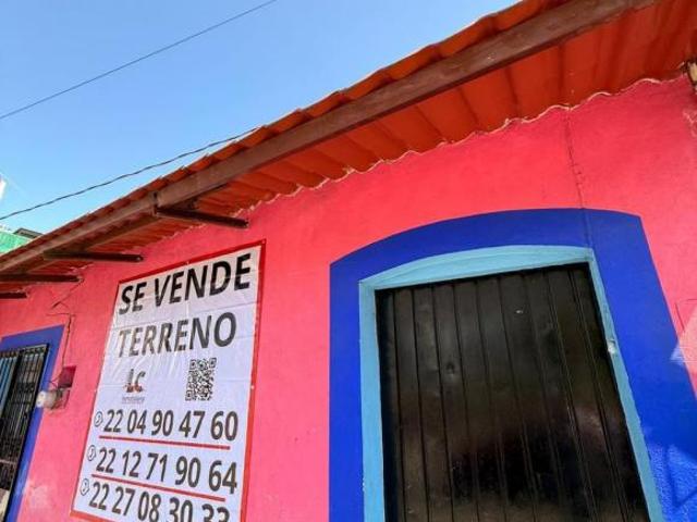 GRAN TERRENO FRENTE AL CENTRO ESCOLAR EN TEZIUTLAN