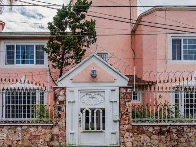 GRAN Y HERMOSA PROPIEDAD UBICADA EN SANTIAGO DE QUERETARO