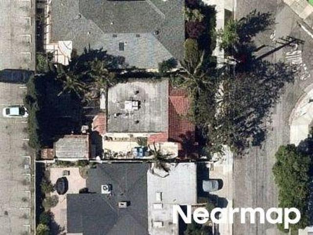 Granada Ave