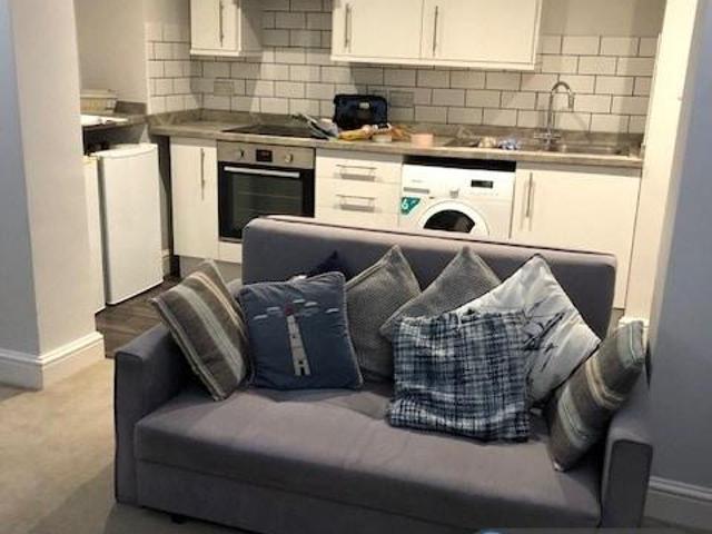 Granada Road, Southsea, PO4 1 bed flat to rent £1,025 pcm £237 pw