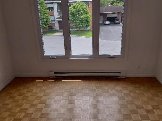 Granby Logement 5 1/2 location $1300.00/mois
