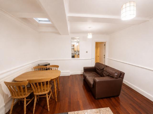 Granby Street, London E2 1 bed flat to rent £1,700 pcm £392 pw