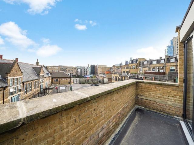Granby Street, London E2, 3 bed terraced house to rent, £3,900 pcm | PrimeLocation