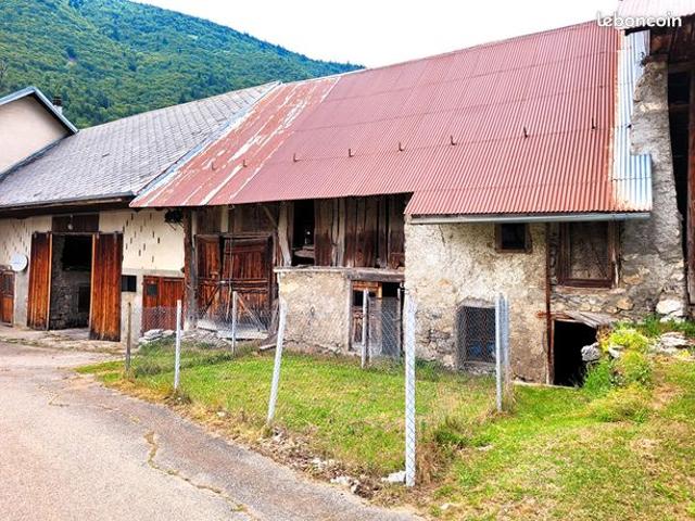 Grange 3 pièces 100 m²