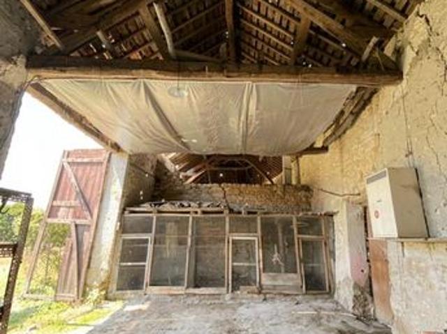 Grange 2 pièces 85 m²