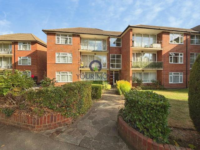 Grange Court Grange Road, Surrey SM2 2 bed flat to rent £1,650 pcm £381 pw