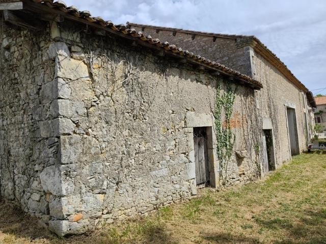 Grange à vendre 1 pièces VARAIGNES 24
