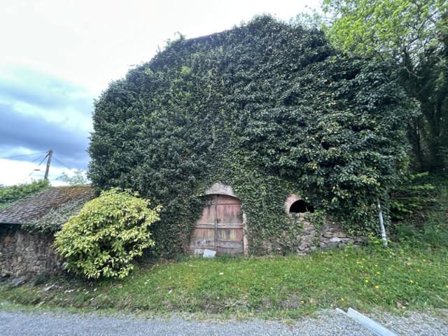Grange à Naves en Correze
