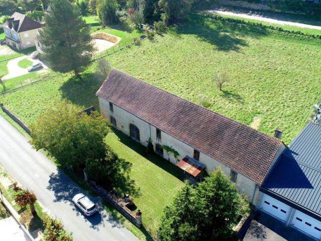 Grange à rénover avec terrain constructible m² Cazals