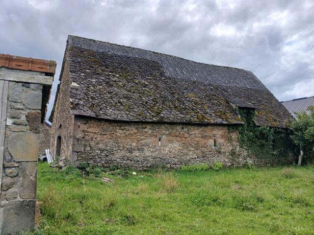 GRANGE A RENOVER