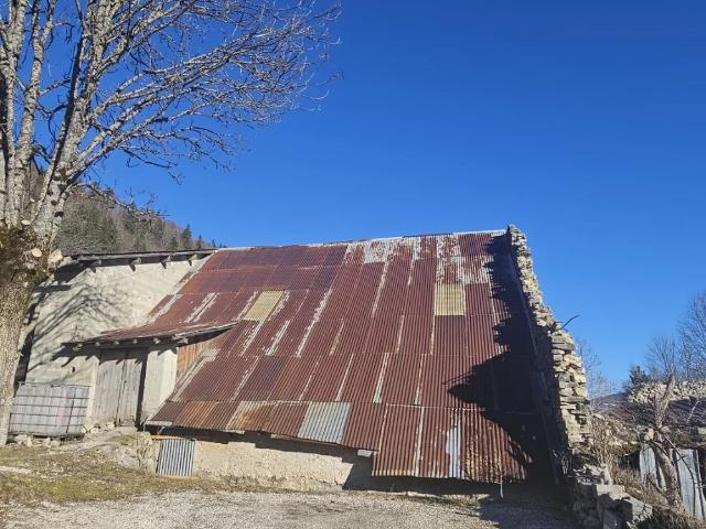 Grange à rénover !
