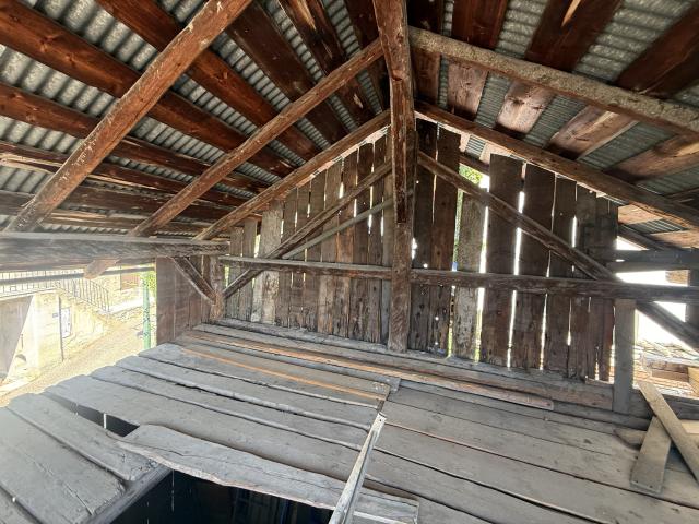 Grange à réhabiliter à Doucy