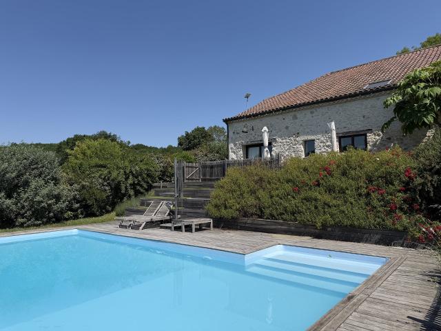 Grange aménagée au style loft, avec gîte indépendant 341m² La Sauvetat sur Lède