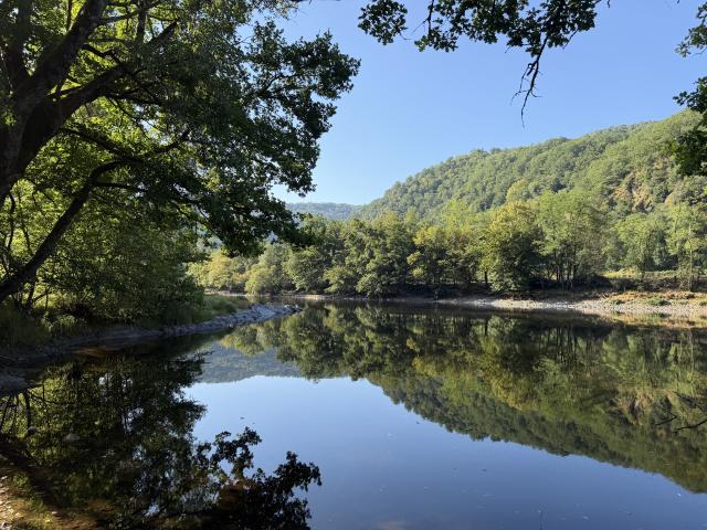 Grange avec accés privé à la Dordogne