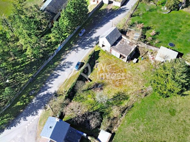 Grange avec garage attenant et 1000m² de terrain