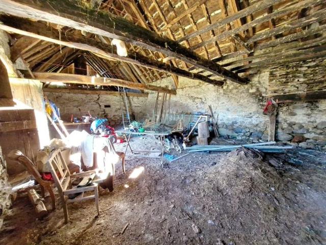 Grange avec PC sur 2,2 ha vue exceptionnelle