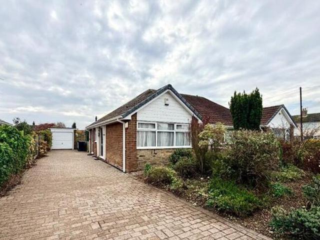 Grange Avenue, Leeds, 2 Bedroom Semi detached