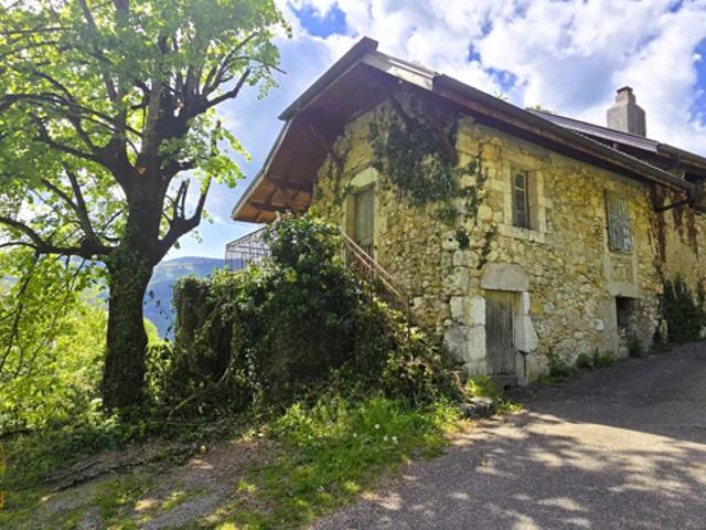Grange de 110 m2 sur 253 m2 de terrain