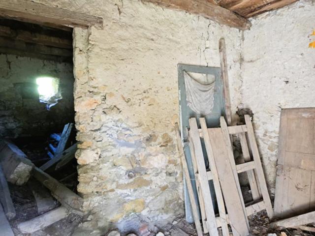 Grange de 110 m2 sur 253 m2 de terrain