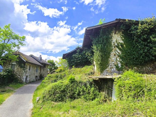 Grange de 50 m2 sur 143 m2 de terrain