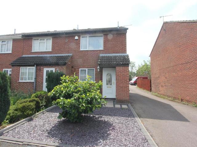 Grange Drive, Burbage, Leicestershire 2 bed terraced house to rent £900 pcm £208 pw