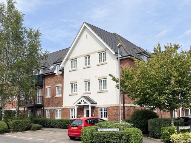Grange Drive, High Wycombe 2 bed apartment to rent £1,600 pcm £369 pw