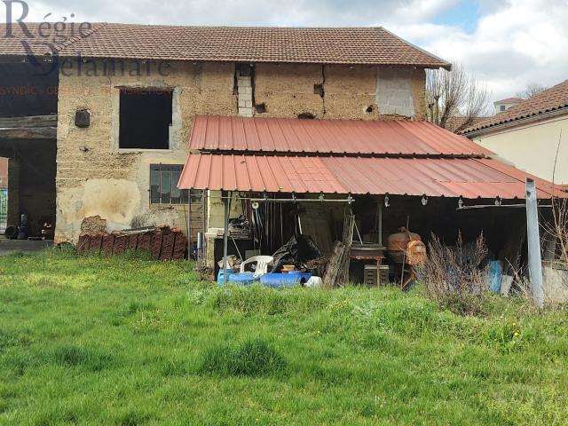 Grange en pisé