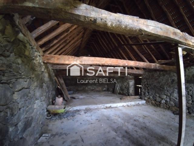 Grange foraine d'environ 100 m2 sur terrain 750m2 120m² Arrens Marsous