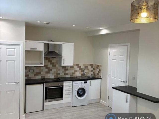 Grange House, Darlington, DL1 1 bed flat to rent £695 pcm £160 pw