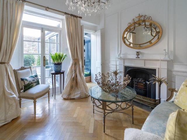 Grange Loan, Edinburgh, EH9 2 bed terraced house to rent £3,000 pcm £692 pw