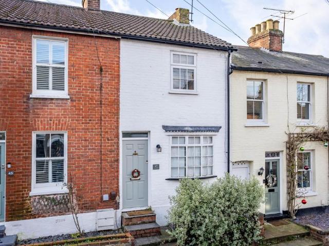 Grange Street, Hertfordshire AL3 2 bed terraced house to rent £2,250 pcm £519 pw