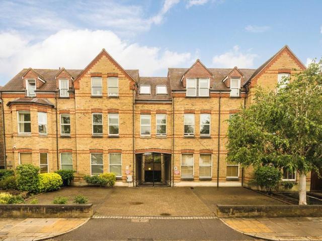 Grange Park, London W5 2 bed flat to rent £2,200 pcm £508 pw