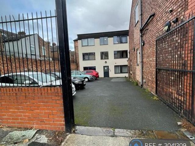 Grange Road West, Prenton, CH43 1 bed flat to rent £625 pcm £144 pw