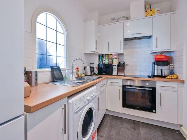 Grange Road, Bermondsey, London SE1, 1 bed flat to rent, £1,950 pcm | PrimeLocation