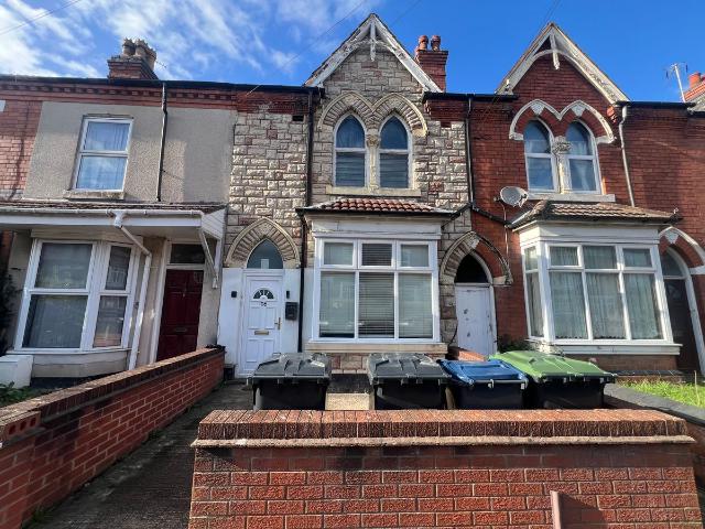 Grange Road, Birmingham B14, Studio to rent, £700 pcm | PrimeLocation