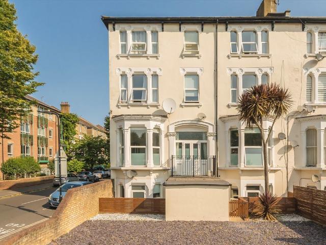 Grange Road, Ealing W5, 2 bed flat to rent, £9,533 pcm | PrimeLocation