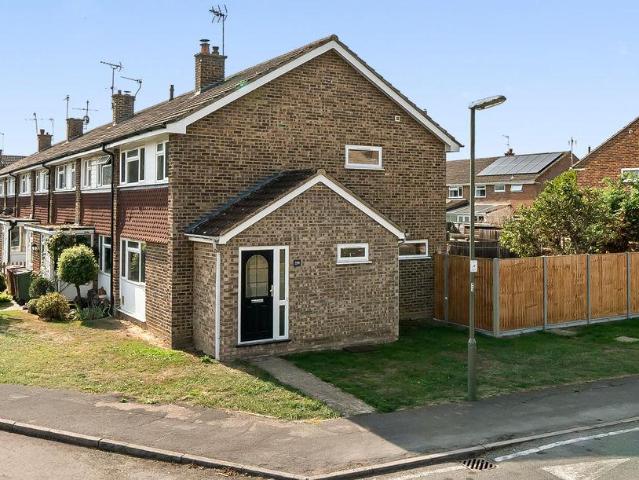 Grange Road, Guildford GU2 3 bed semi detached house to rent £2,000 pcm £462 pw