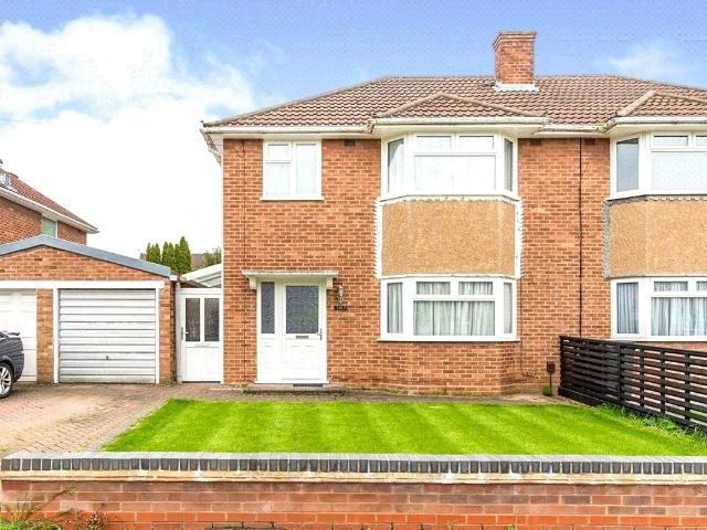 Grange Road, Letchworth Garden City, Hertfordshire SG6, 3 bed semi detached house to rent, £1,750 pcm | PrimeLocation