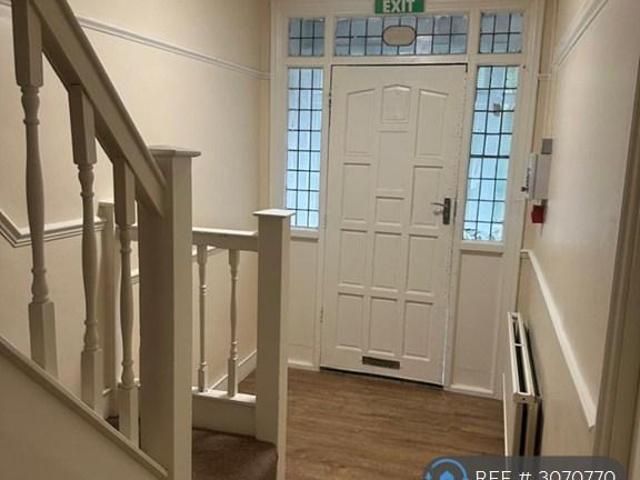 Grange Road, London, SE25 1 bed in a house share to rent £850 pcm £196 pw