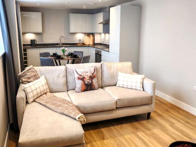 Grange Road, Middlesbrough TS1, 2 bed flat to rent, £1,500 pcm | PrimeLocation