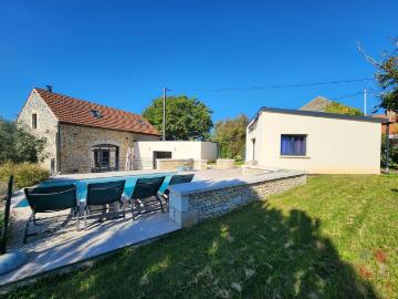 Grange rénovée avec piscine et dépendance 135m² Salviac