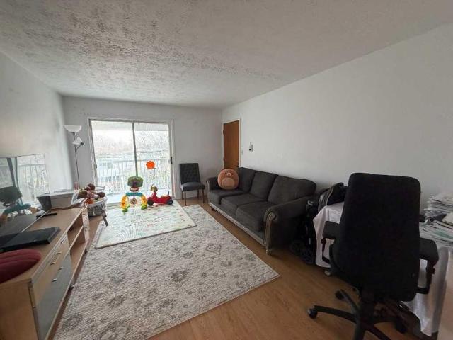 Grand 4 ½ à louer à Saint Jean sur Richelieu – 1100 pi² – Disponible 1er juillet