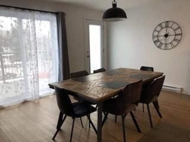 Grand 4 chambres moderne à Cowansville – Disponible maintenant