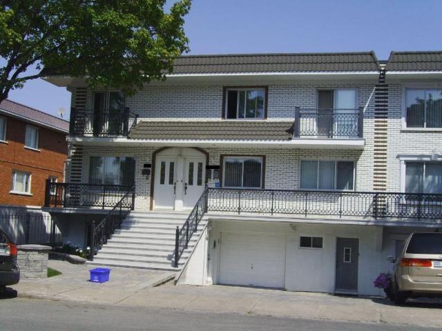 Grand 4 ½ rénové à louer — Saint Léonard H1P