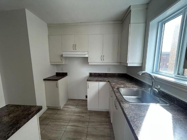 Grand 4 ½ rénové à louer – 2 chambres – Saint Jean sur Richelieu – Disponible juillet 2026