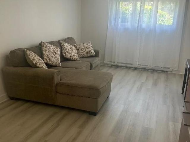 Grand 4 1/2 à louer à Boisbriand