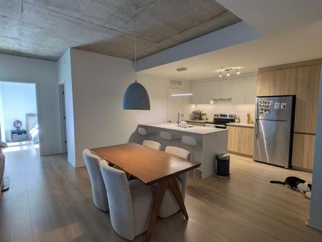 Grand 5½ | 1 367 Pi² | Tout Inclus