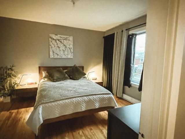Grand 5½ – 3 chambres – 2 stationnements