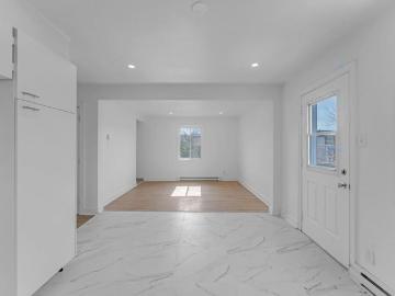 Grand 7½ rénové | 3 chambres | 2 salles de bain | Secteur calme